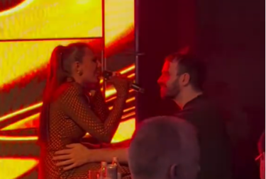 Prija u Filipovom zagrljaju: Snimak postao viralan na mrežama (VIDEO)